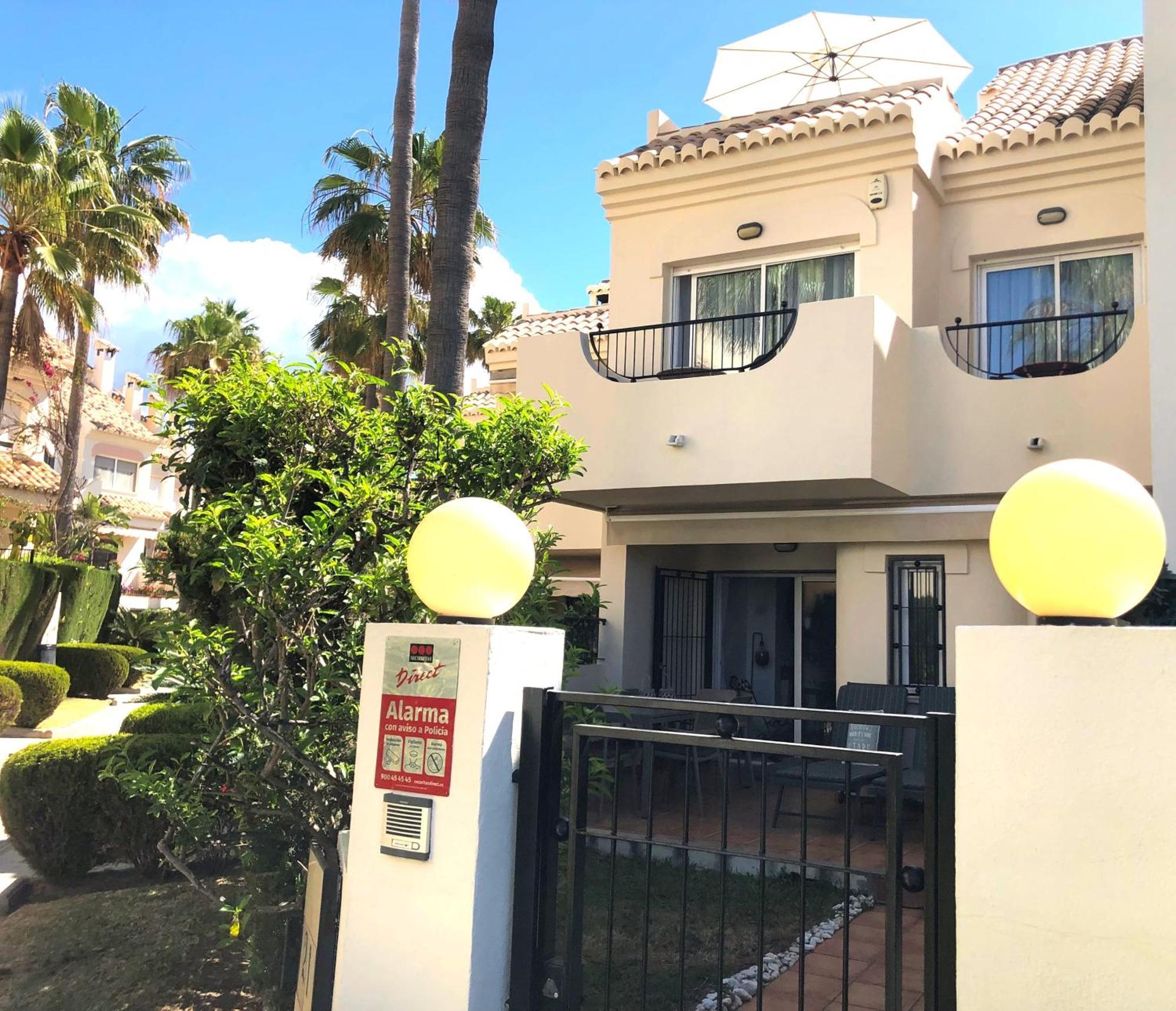 Stylish Townhouse In Beachfront Complex 马尔韦利亚 外观 照片