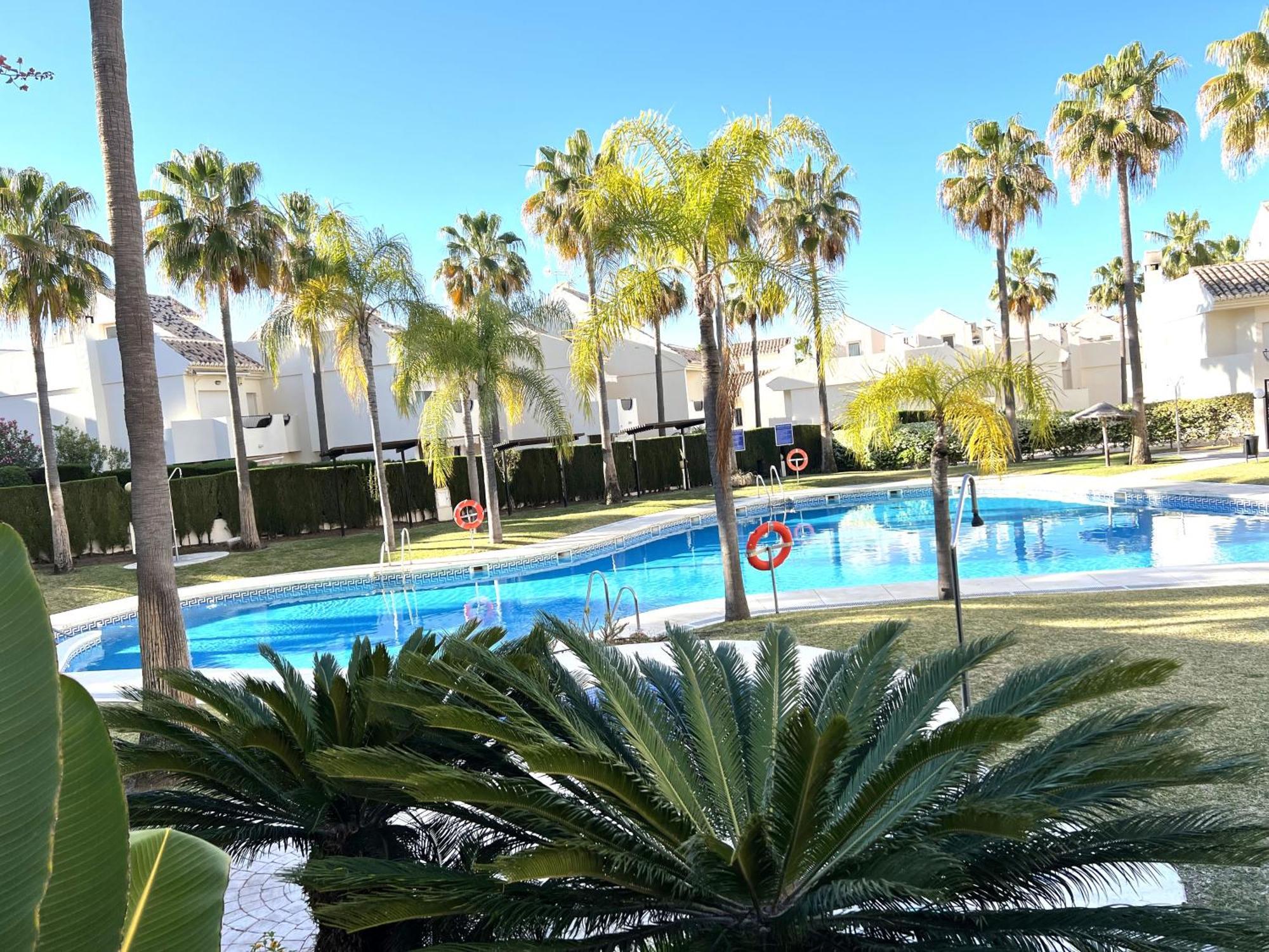 Stylish Townhouse In Beachfront Complex 马尔韦利亚 外观 照片